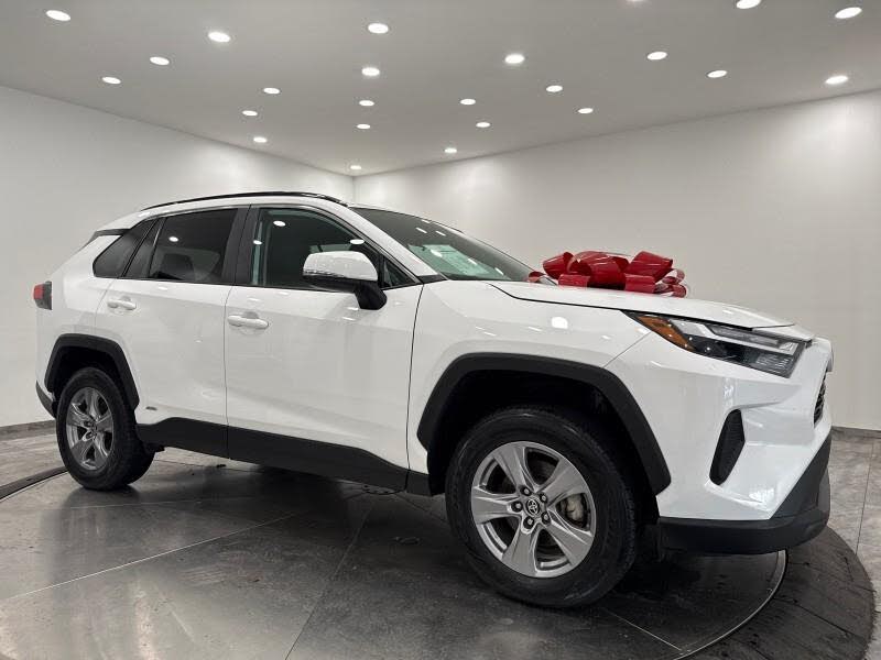 2024 Toyota RAV4 Hybrid XLE AWD