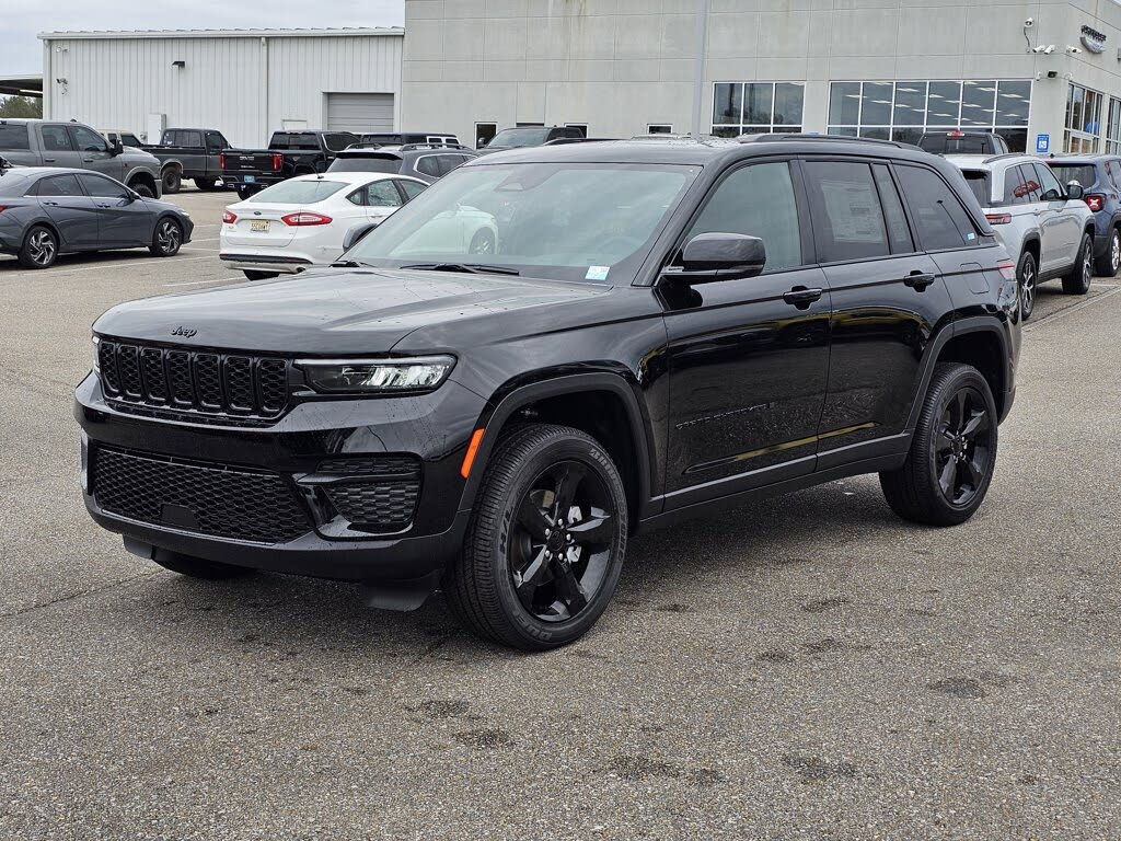 2025 Jeep Grand Cherokee Altitude X 4WD