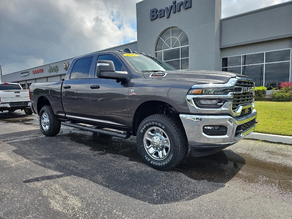 2025 RAM 2500 Tradesman Crew Cab 4WD