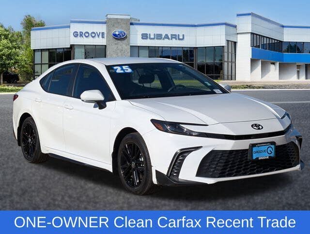 2025 Toyota Camry SE AWD