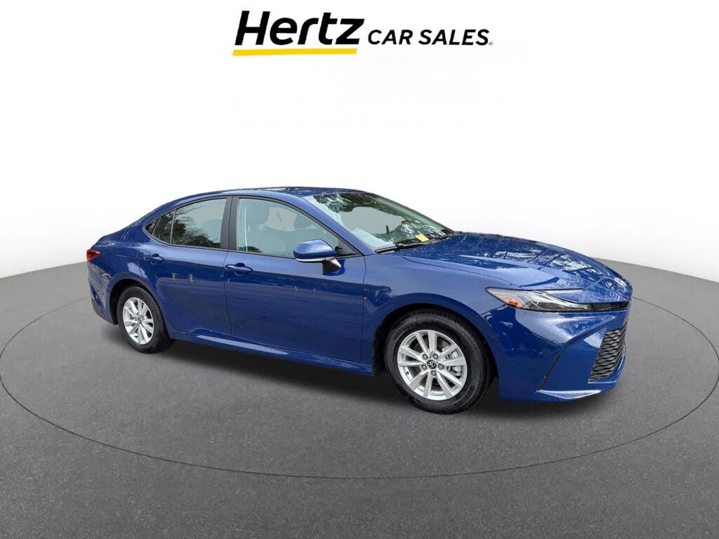 2025 Toyota Camry LE FWD