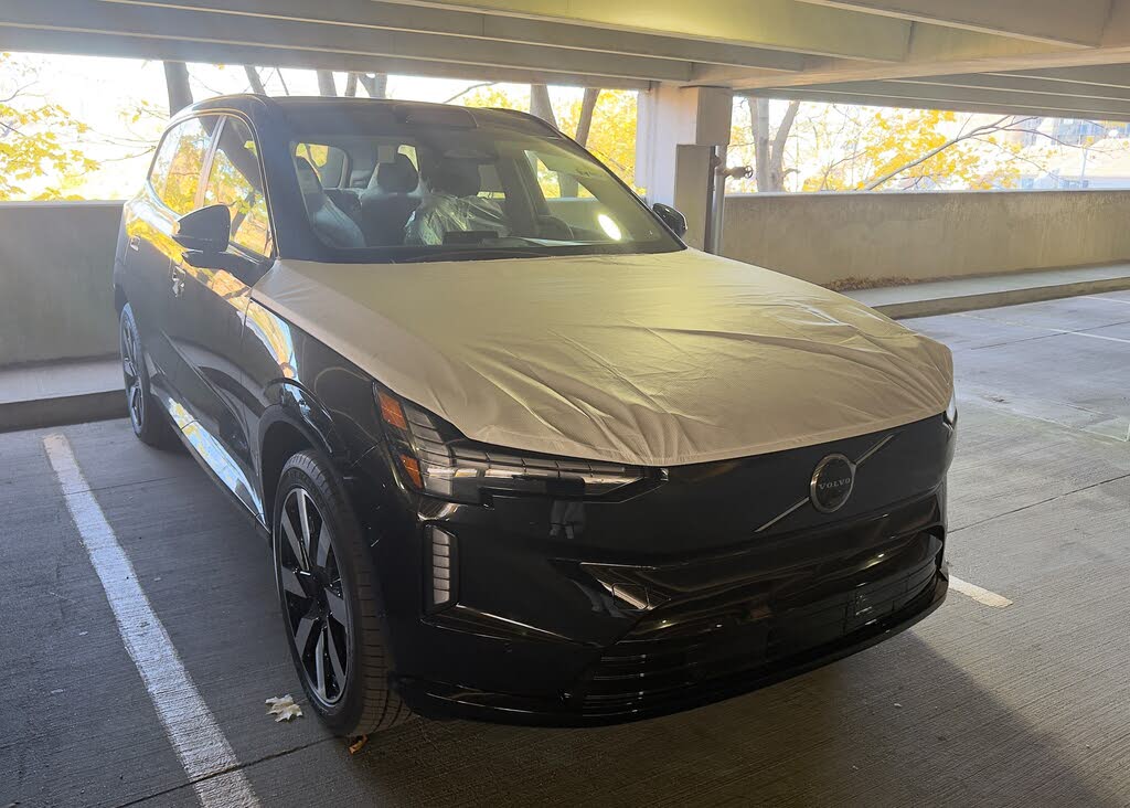 2025 Volvo EX90 Twin Plus 7-Passenger eAWD