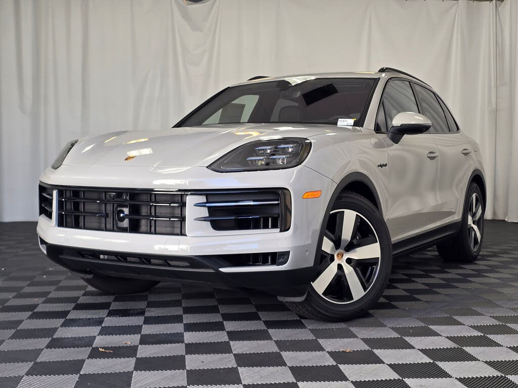 2026 Porsche Cayenne AWD