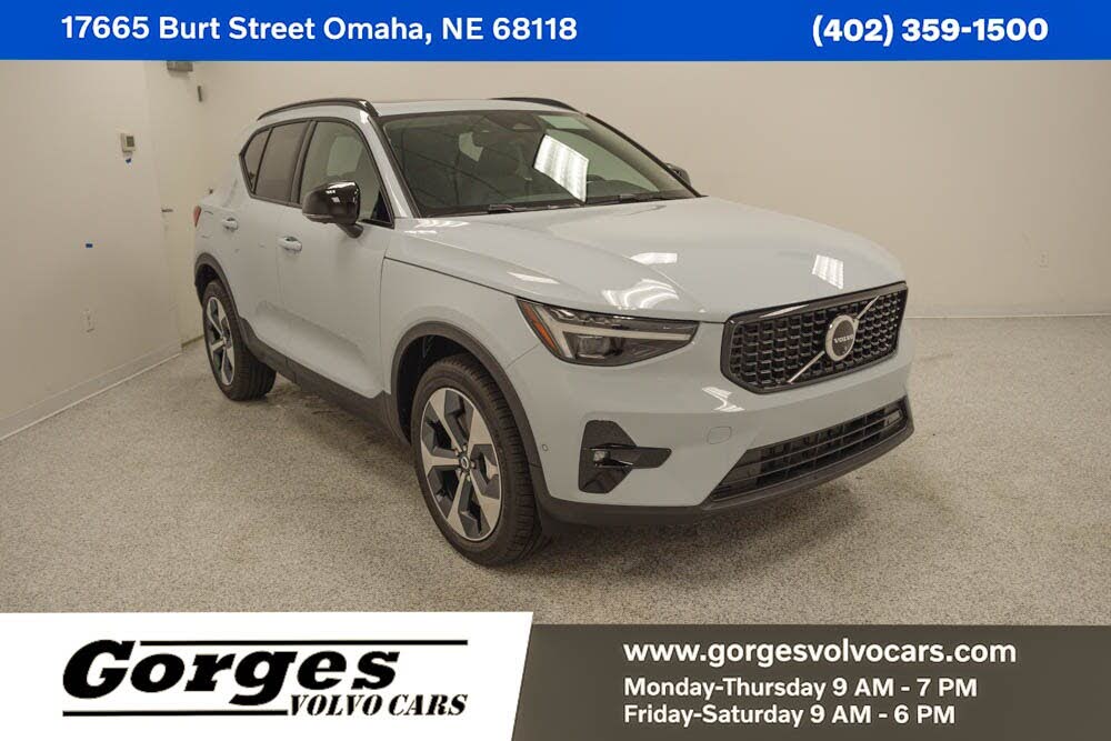 2026 Volvo XC40 B5 Plus AWD