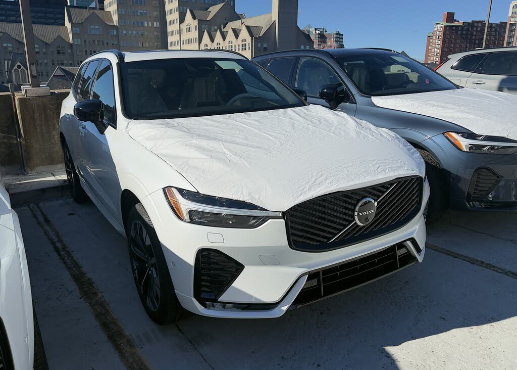 2026 Volvo XC60 B5 Plus AWD