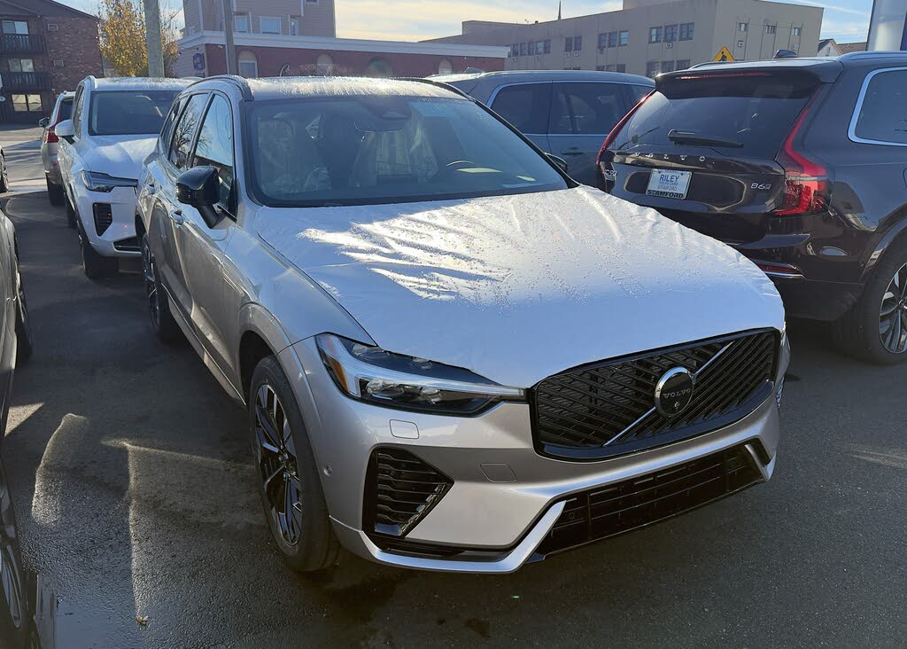 2026 Volvo XC60 B5 Plus AWD