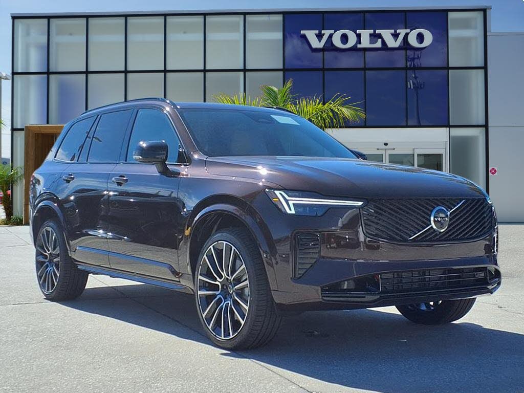 2026 Volvo XC90 B6 Ultra Dark 7-Passenger AWD