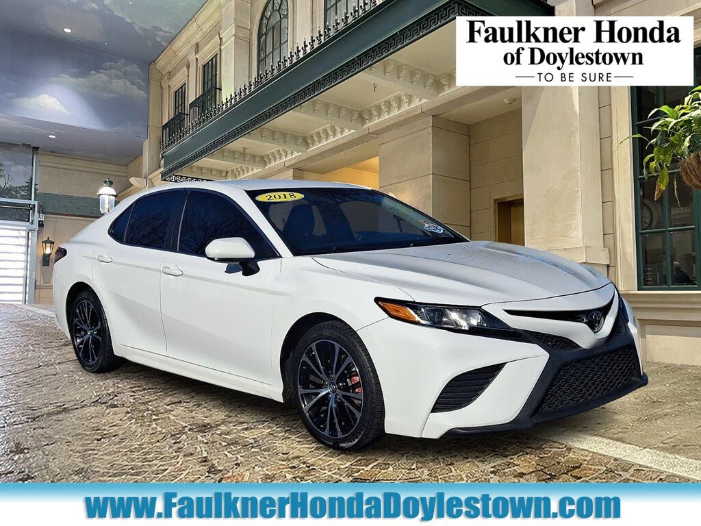 2018 Toyota Camry SE