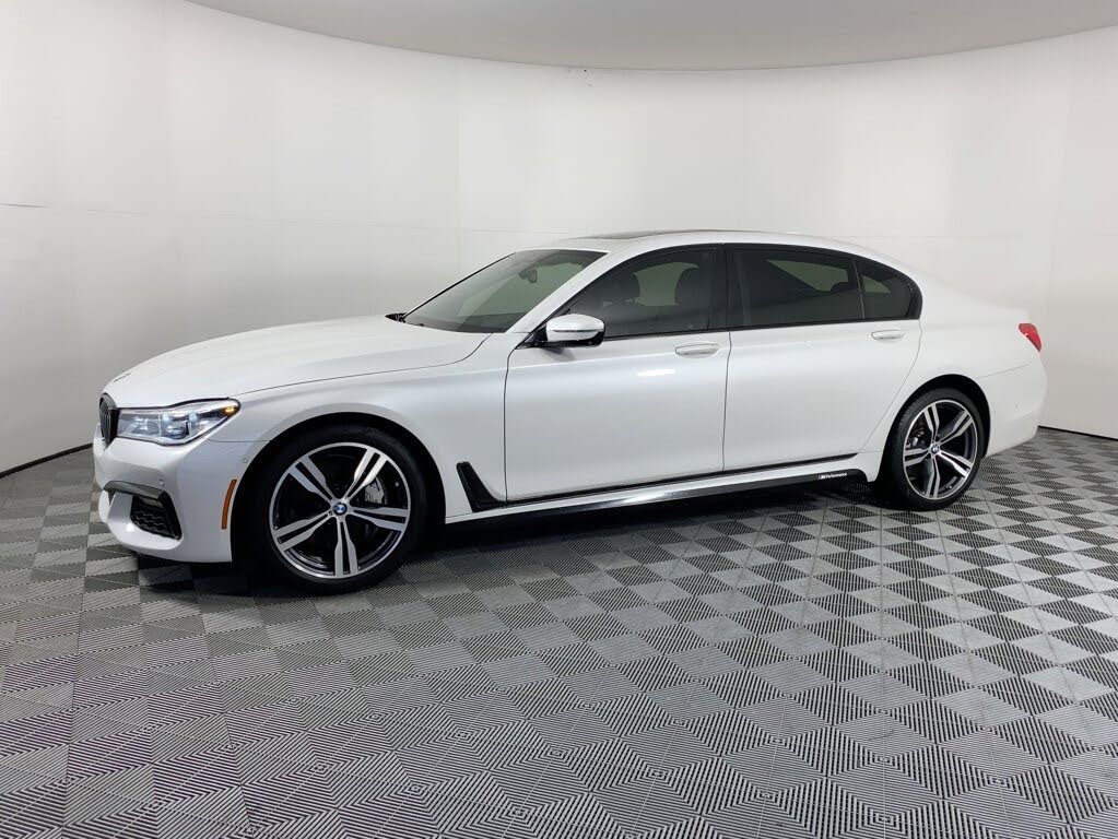 2019 BMW 7 Series 750i RWD