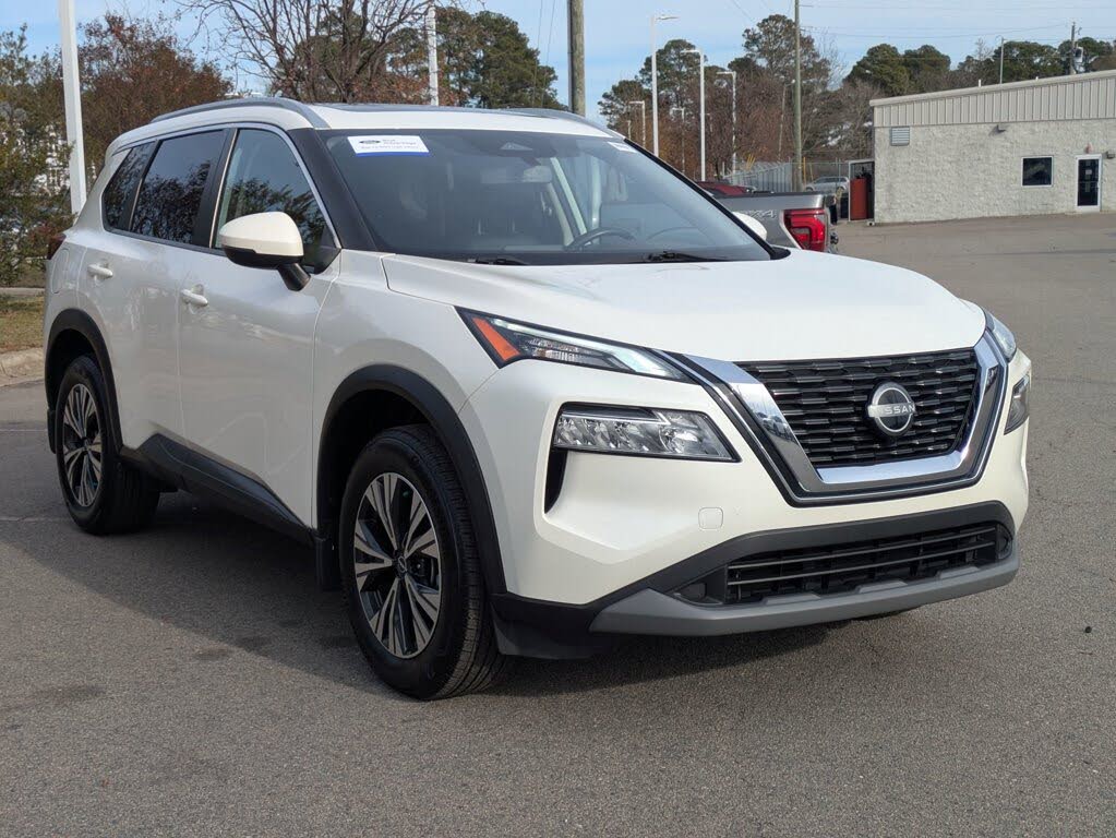 2022 Nissan Rogue SV FWD