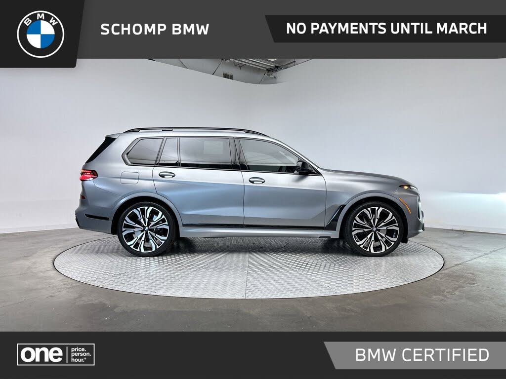 2023 BMW X7 M60i AWD