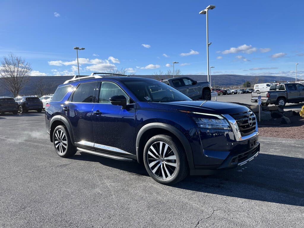 2023 Nissan Pathfinder Platinum 4WD