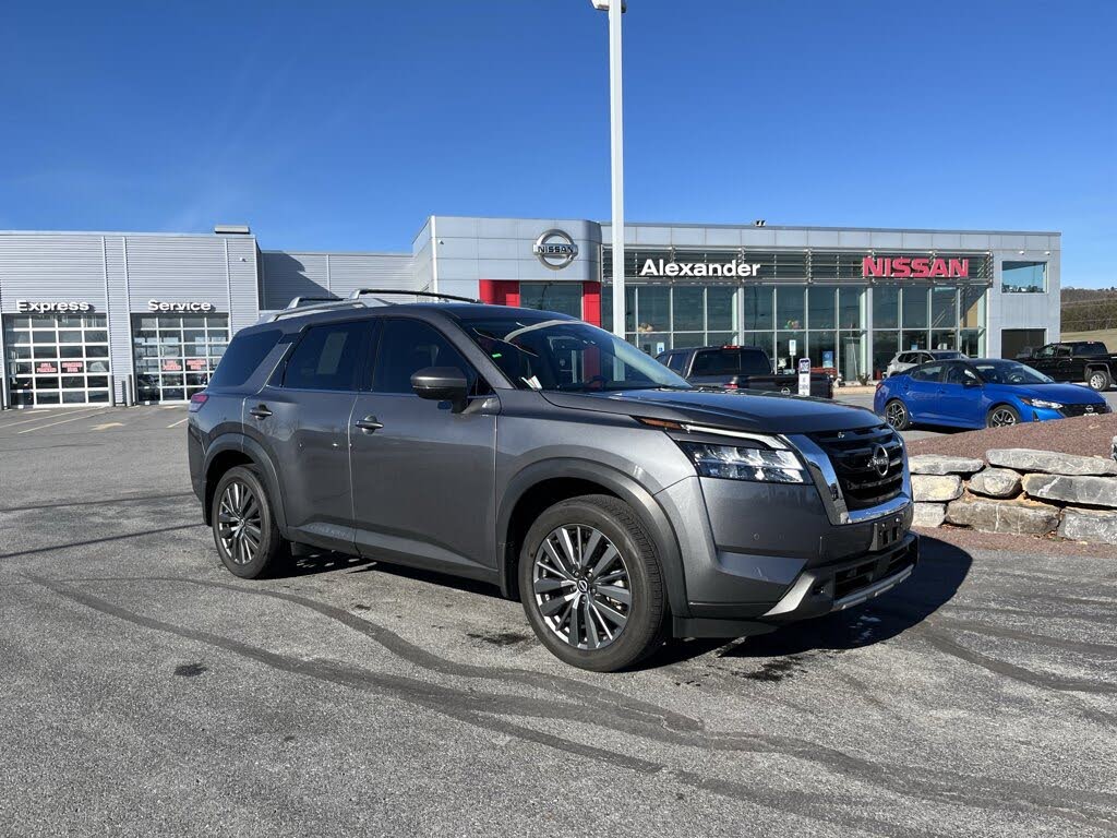 2024 Nissan Pathfinder SL 4WD