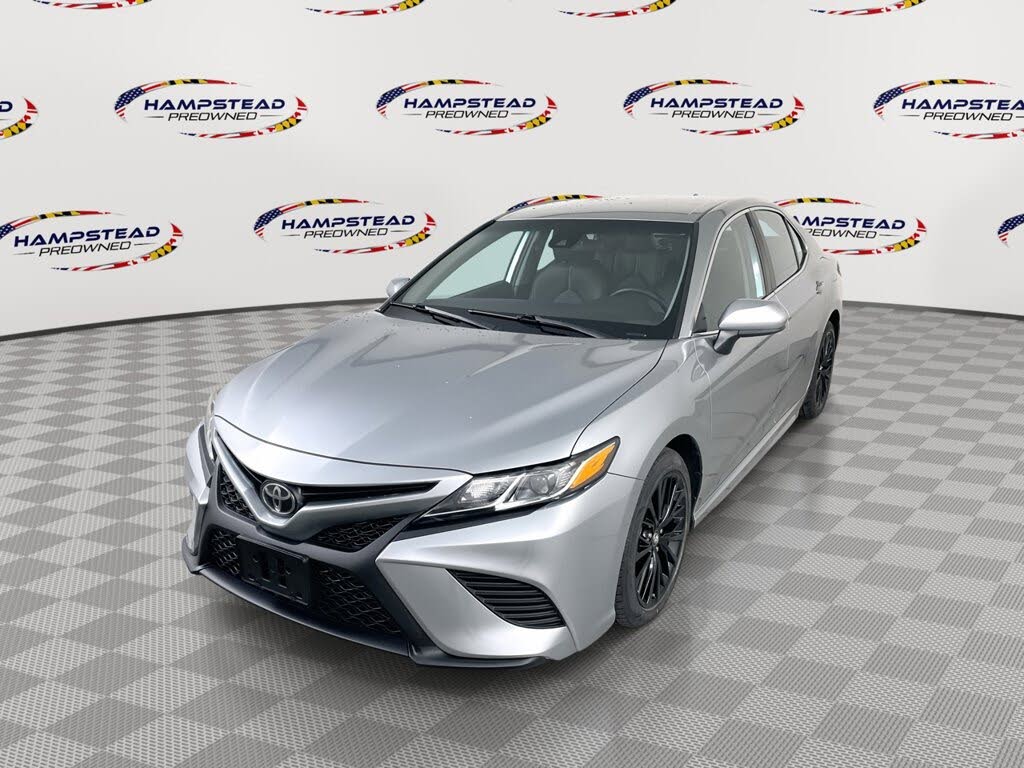 2019 Toyota Camry SE FWD