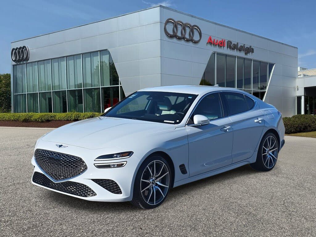 2023 Genesis G70 3.3T RWD