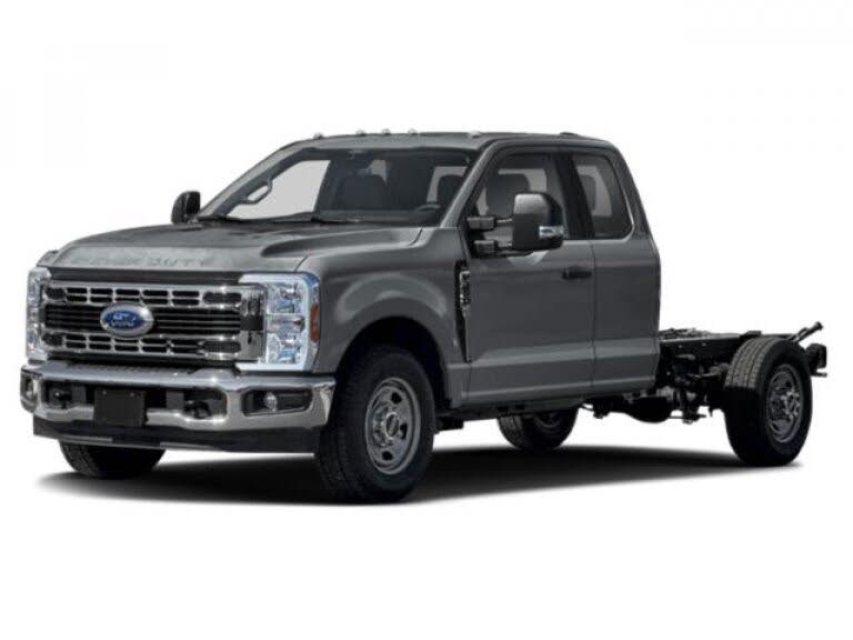 2025 Ford F-350 Super Duty Chassis XL SuperCab DRW 4WD