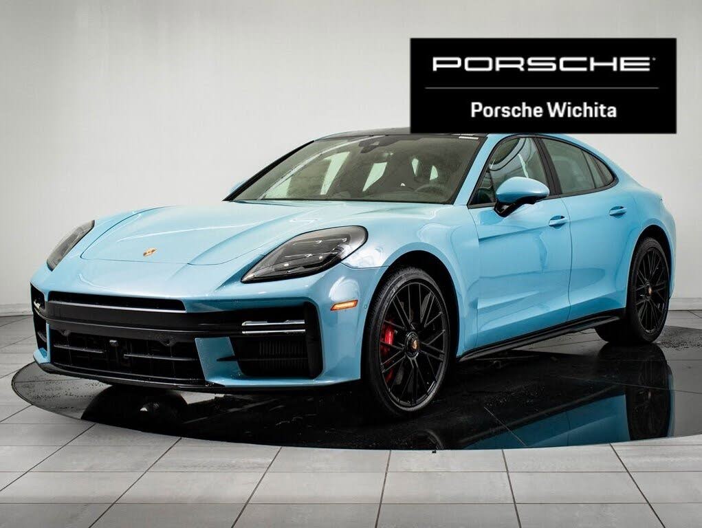 2026 Porsche Panamera GTS AWD