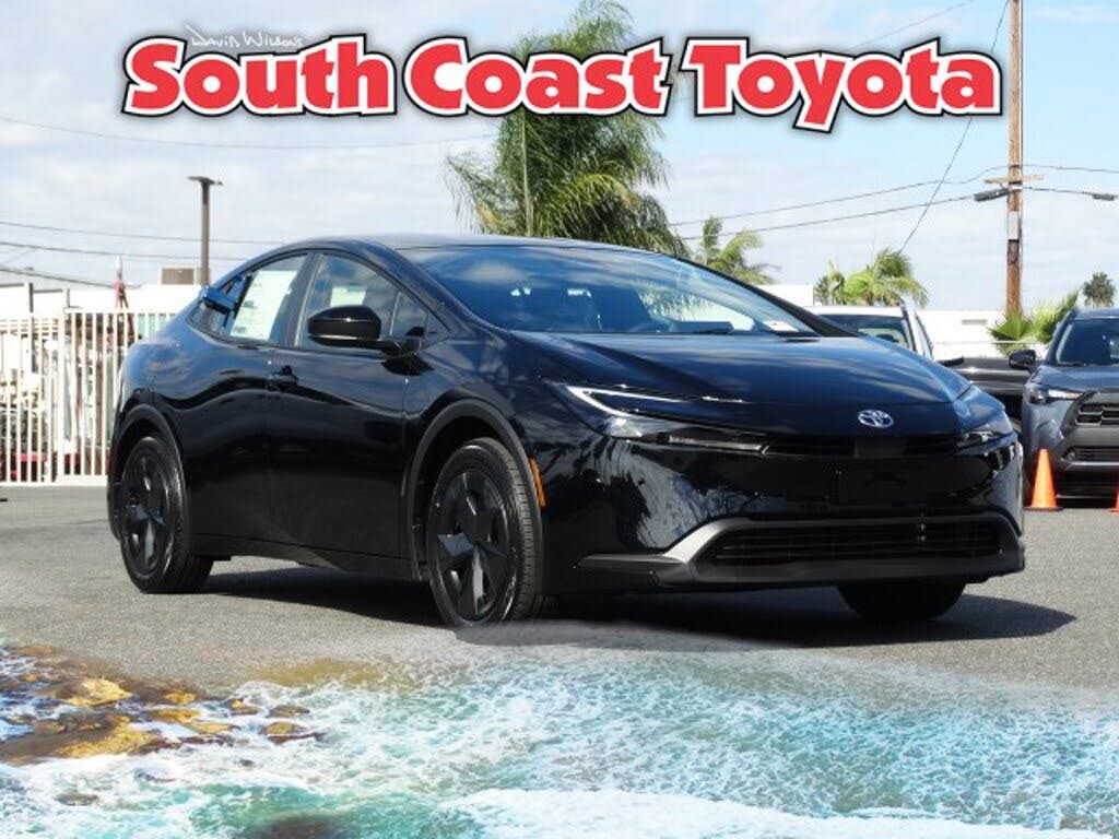 2026 Toyota Prius LE FWD