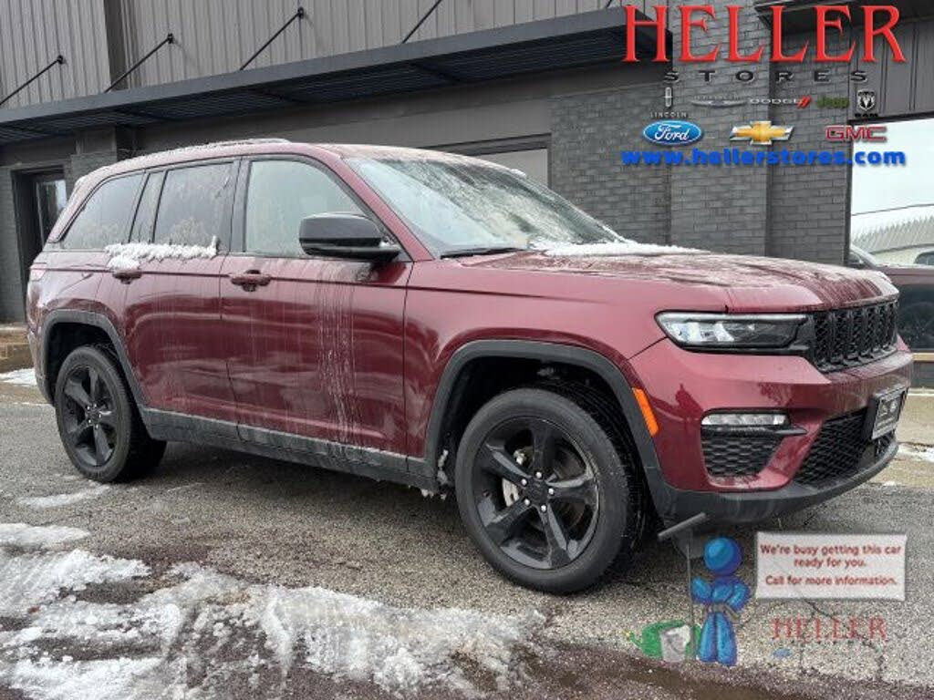 2023 Jeep Grand Cherokee Altitude 4WD