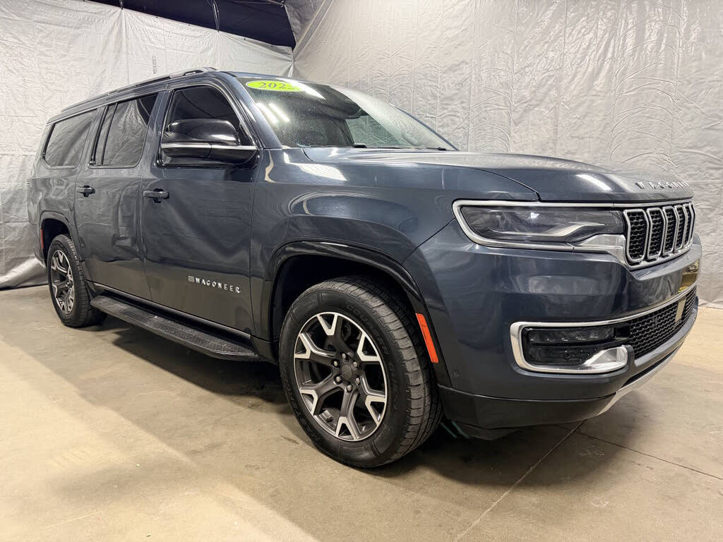 2023 Jeep Wagoneer L Series III 4WD
