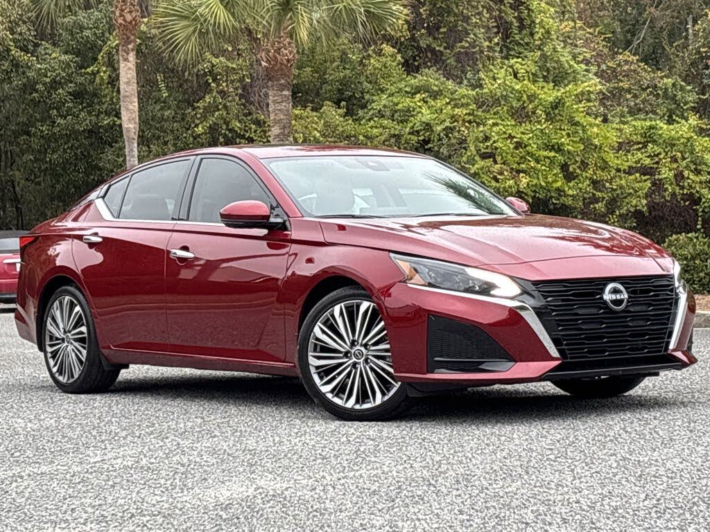 2024 Nissan Altima 2.5 SL FWD