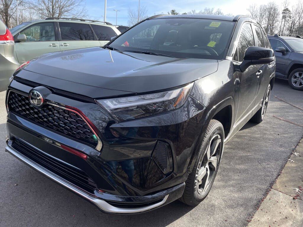 2025 Toyota RAV4 Plug-in Hybrid SE AWD