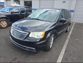 Chrysler Town & Country Touring FWD