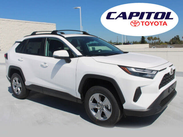 2025 Toyota RAV4 XLE FWD