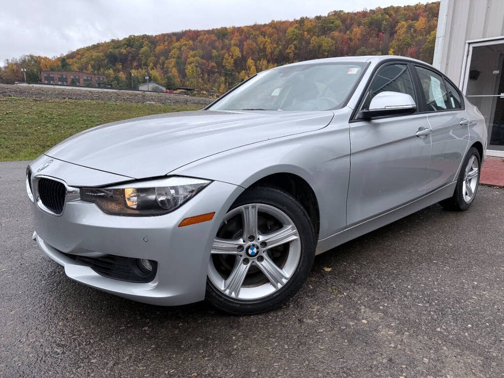 2013 BMW 3 Series 328i Sedan RWD