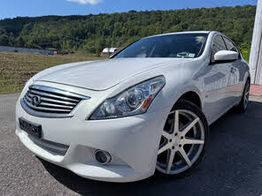 INFINITI Q40 3.7 AWD