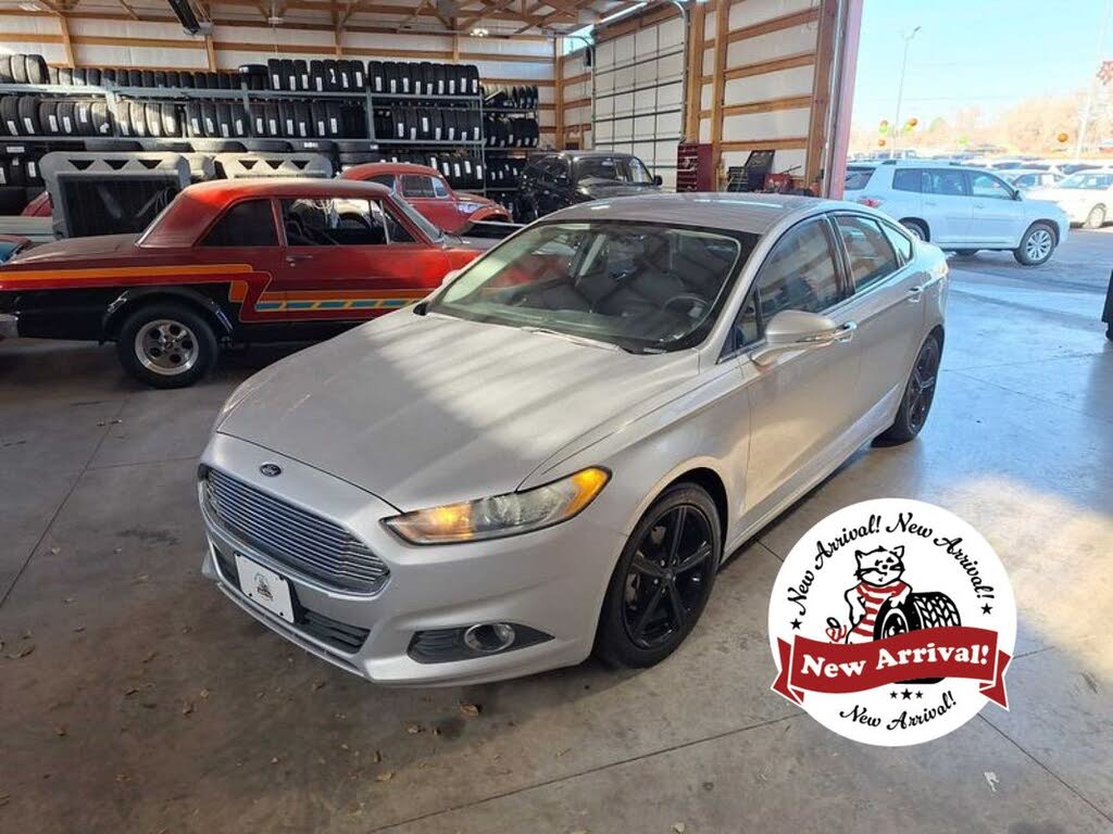 2016 Ford Fusion SE