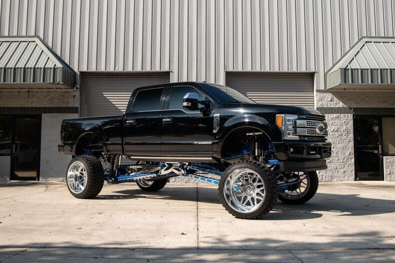 2017 Ford F-250 Super Duty Platinum Crew Cab 4WD