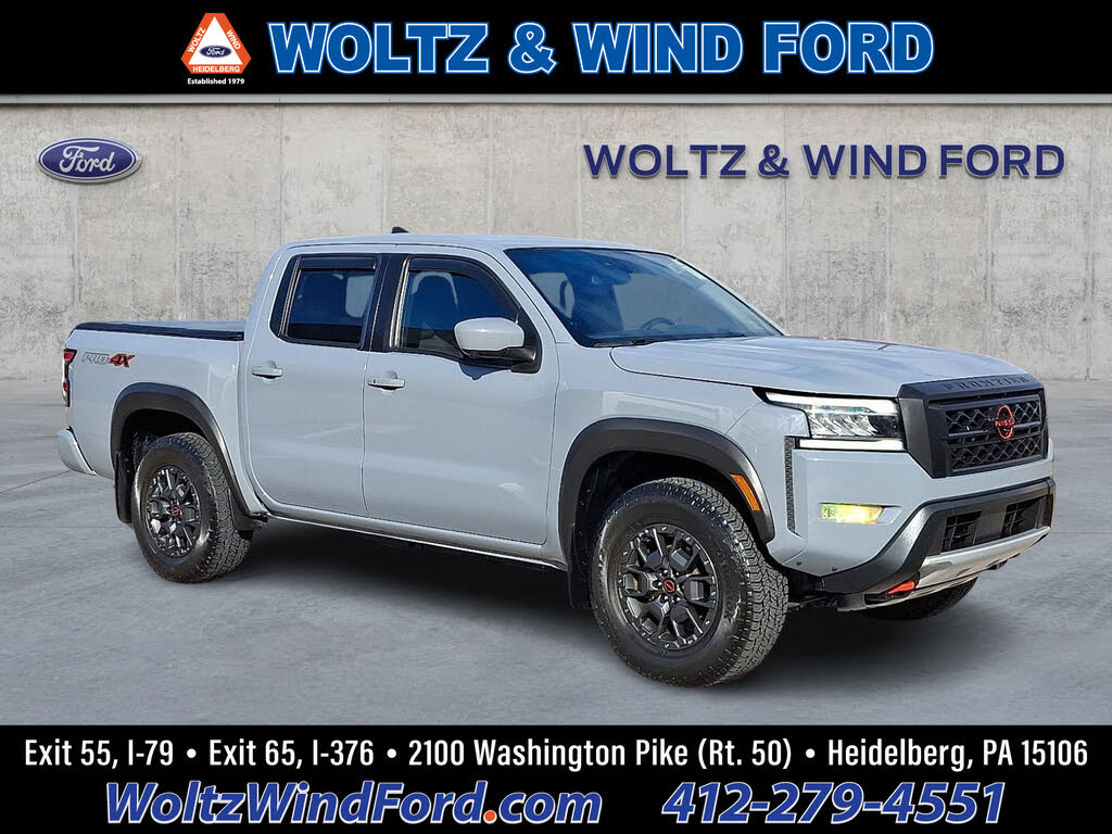2023 Nissan Frontier PRO-4X Crew Cab 4WD