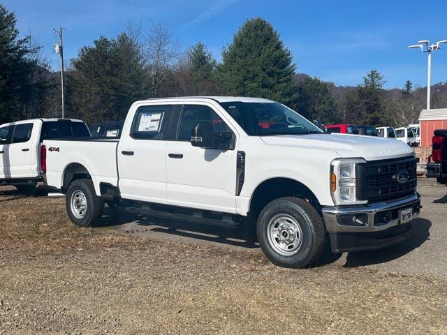 2026 Ford F-250 Super Duty XL Crew Cab 4WD