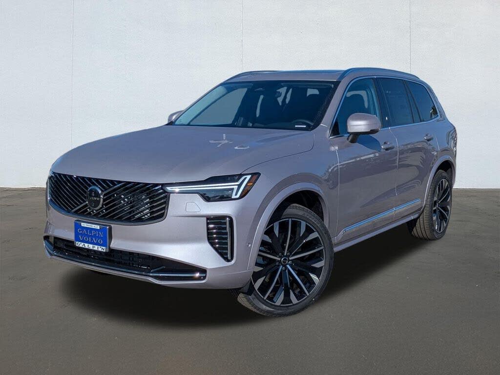 2026 Volvo XC90 B5 Plus 7-Passenger AWD