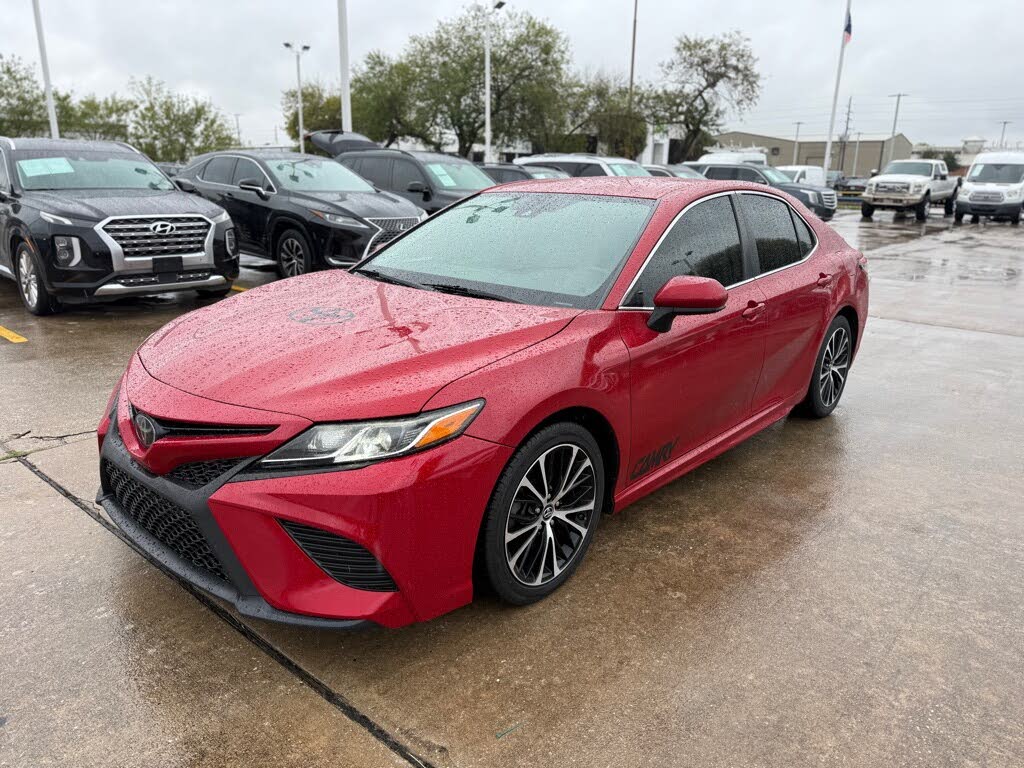 2019 Toyota Camry XSE FWD