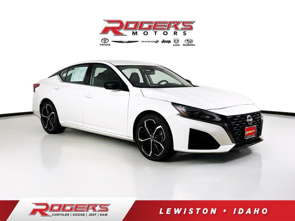 2023 Nissan Altima 2.5 SR FWD