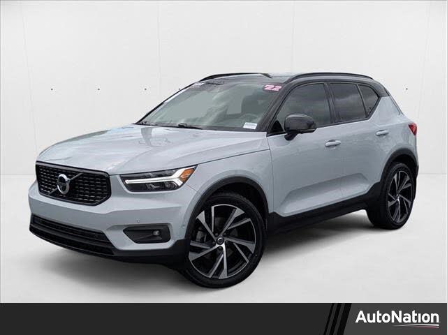2022 Volvo XC40 T5 R-Design AWD