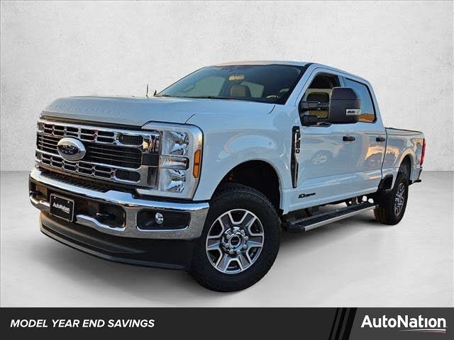 2025 Ford F-250 Super Duty XLT Crew Cab 4WD