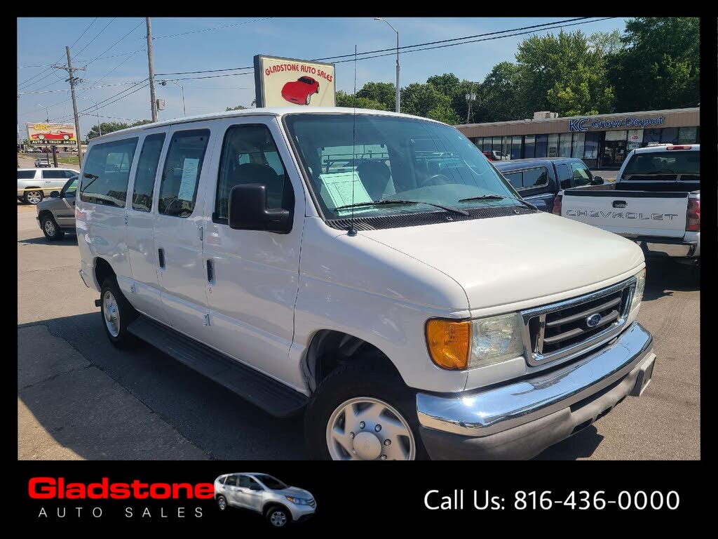 2007 Ford E-Series E-350 Super Duty XLT Passenger Van