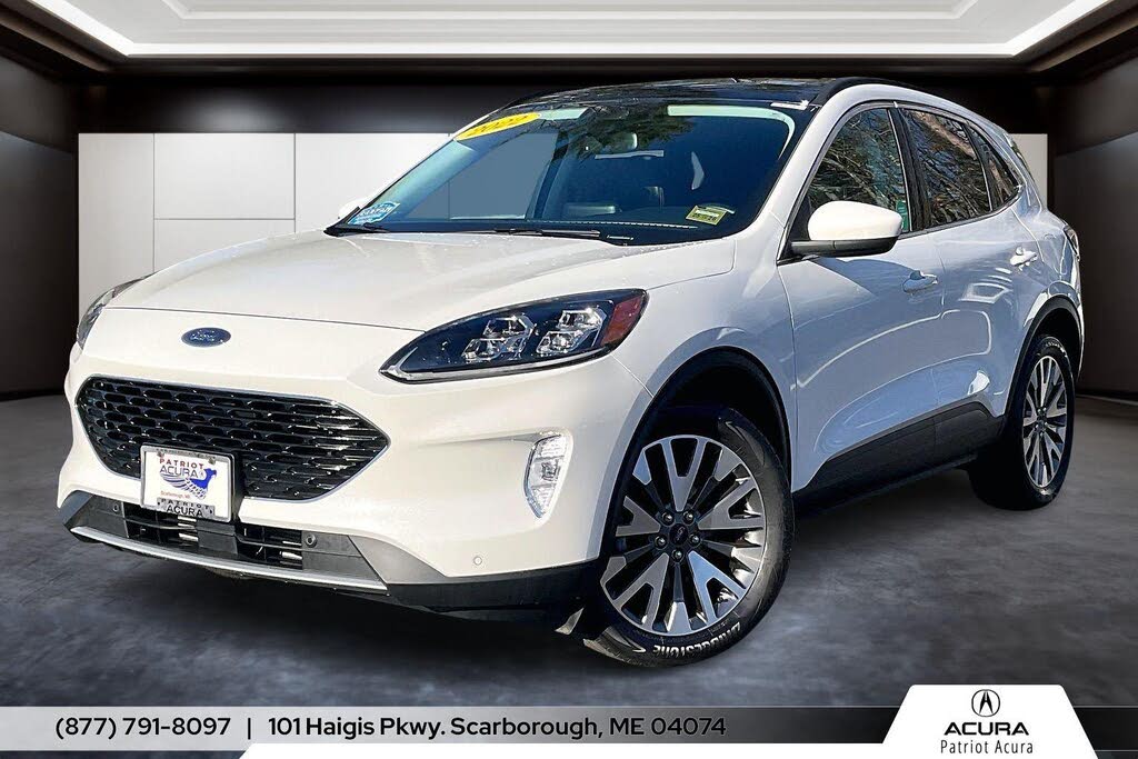 2022 Ford Escape Titanium AWD