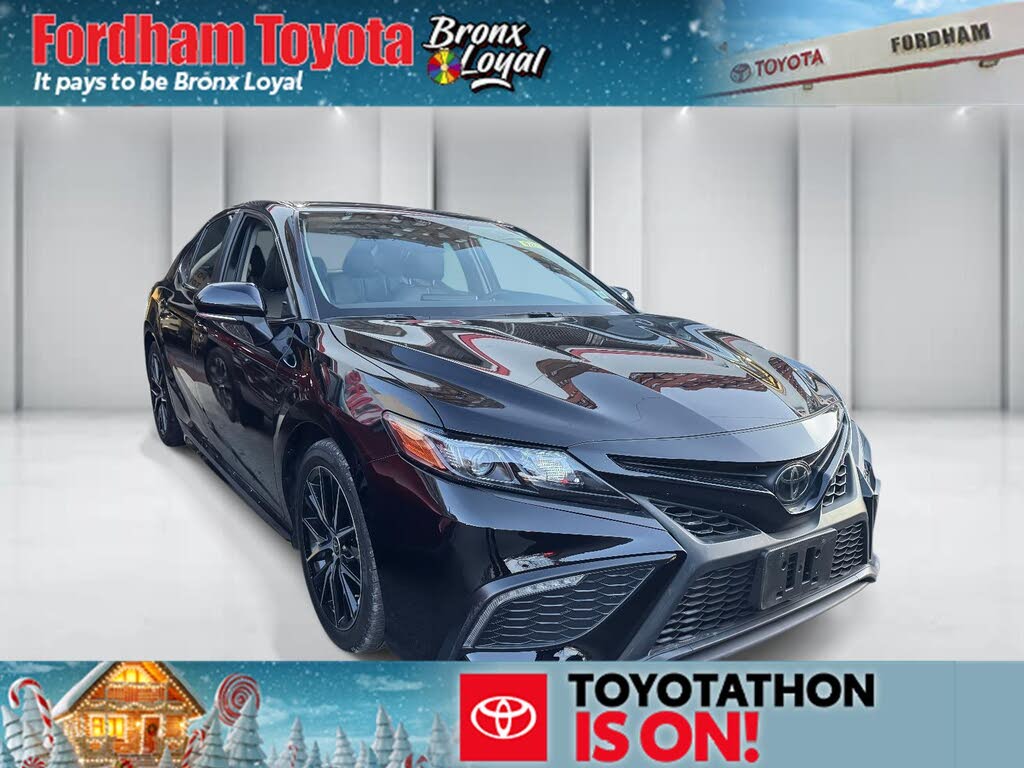 2023 Toyota Camry SE AWD