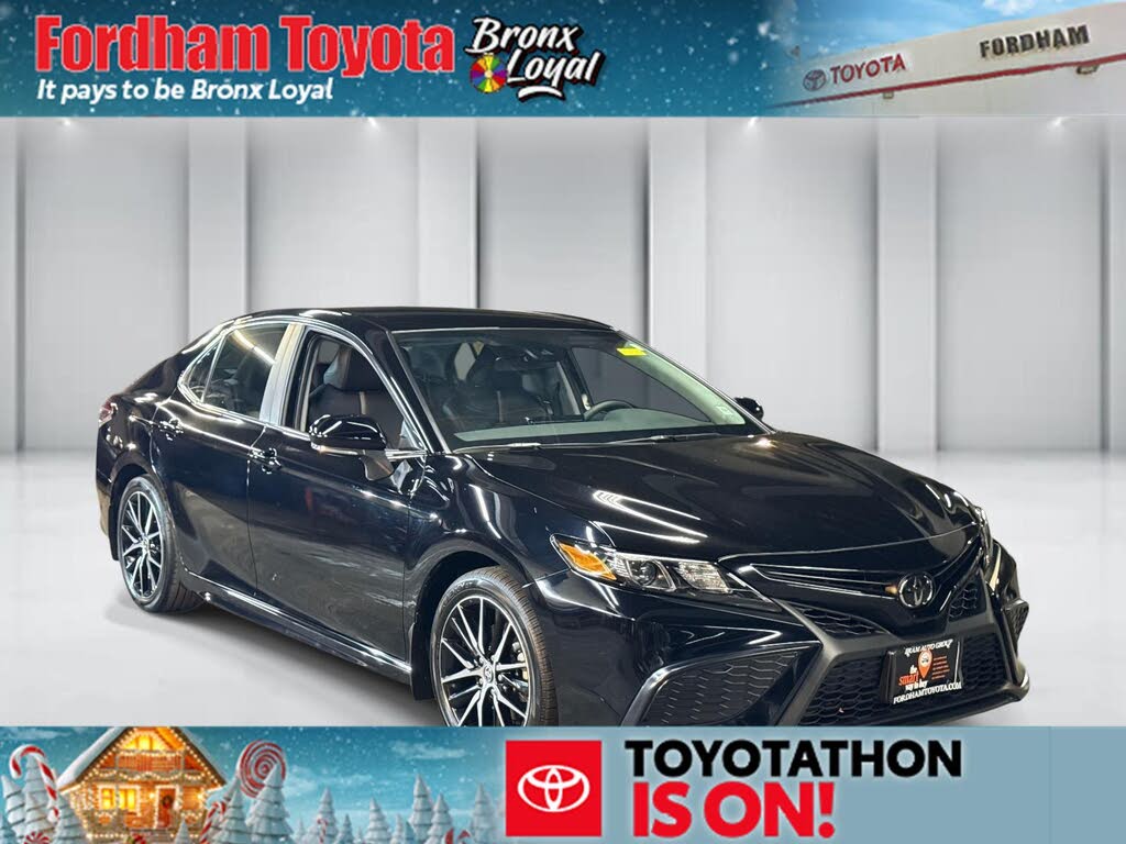 2024 Toyota Camry SE AWD