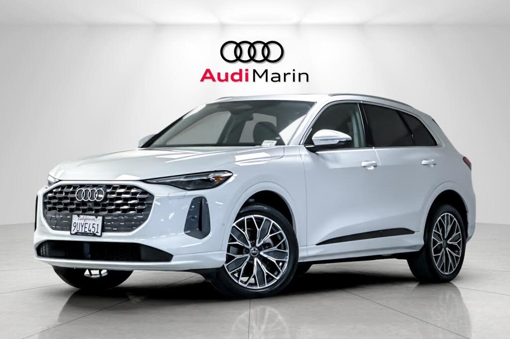 2025 Audi Q5 quattro Premium Plus 40 TFSI