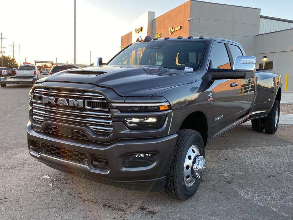 2025 RAM 3500 Laramie Crew Cab LB DRW 4WD