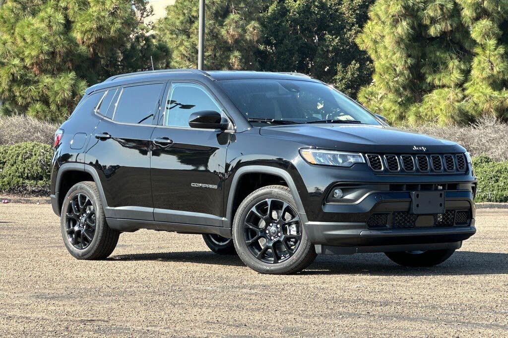 2026 Jeep Compass Latitude Altitude 4WD