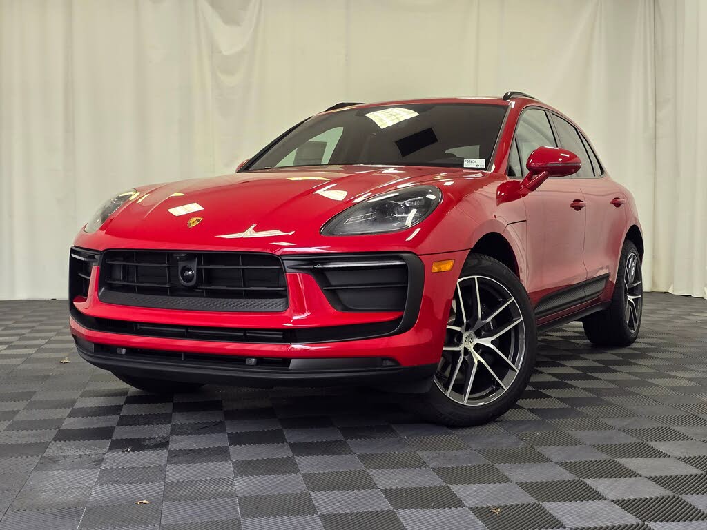 2026 Porsche Macan AWD