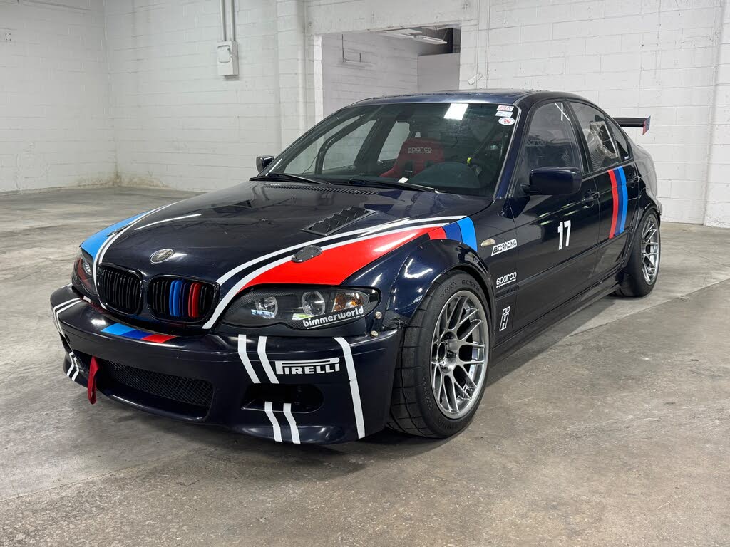 2003 BMW 3 Series 325i Sedan RWD