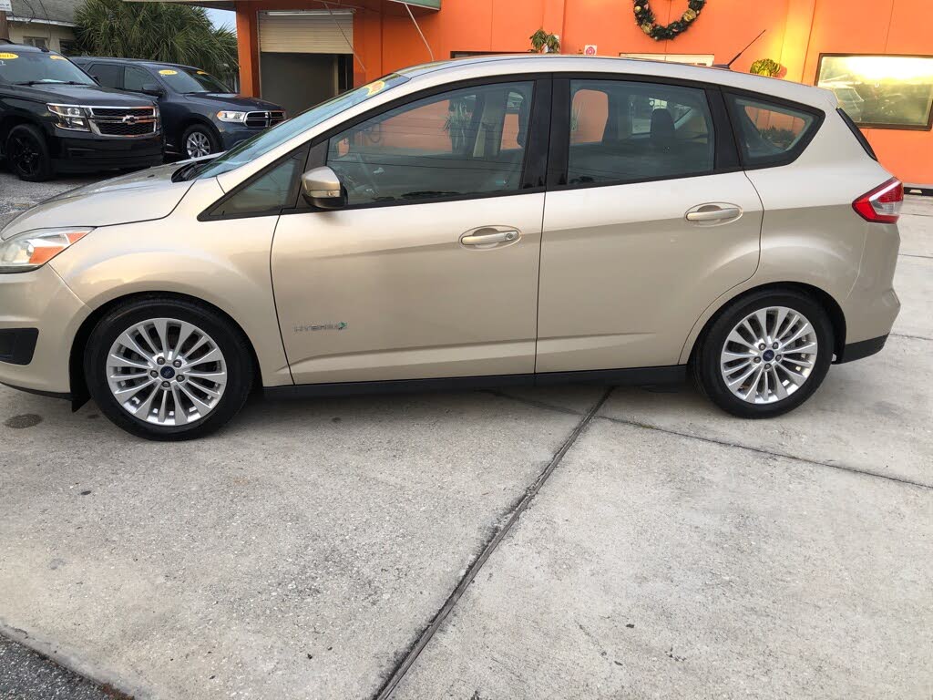 2017 Ford C-Max Hybrid SE FWD