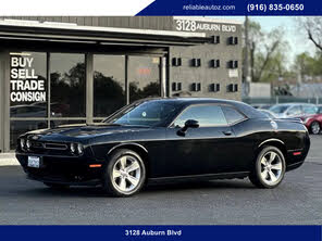 Dodge Challenger SXT RWD